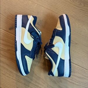 Nike Dunks Blue and Tan Sneakers